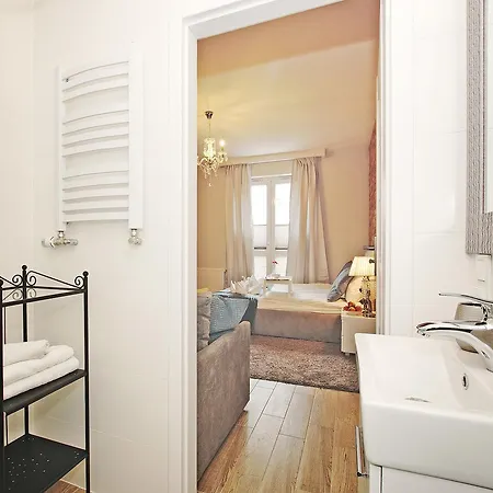 Starogdanski 6 شقة *