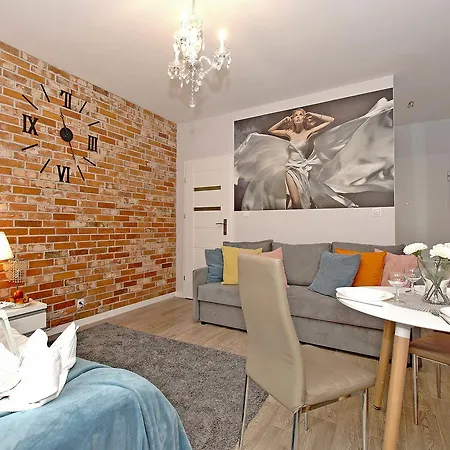 Starogdanski 6 Gdaňsk
